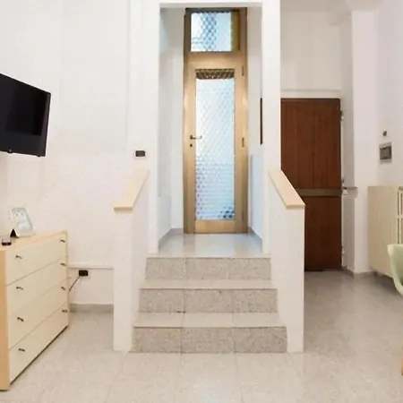 Tourist House - Fringe - Self Check-in *