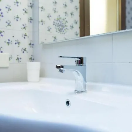 Tourist House - Fringe - Self Check-in *