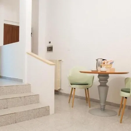 Tourist House - Fringe - Self Check-in בולוניה