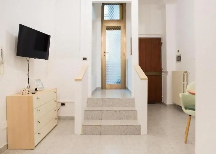 Tourist House - Fringe - Self Check-in *